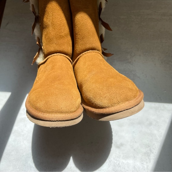 Koolabura by Ugg Suede Bow Tall Boots 6 - Picture 3 of 7